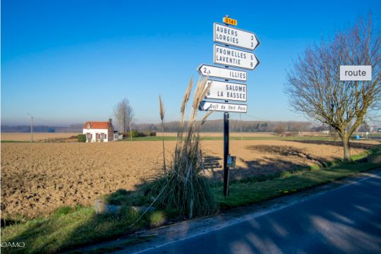 Terrain constructible 678 m2 campagne des Weppes 20 Km  de Lille N°6527a