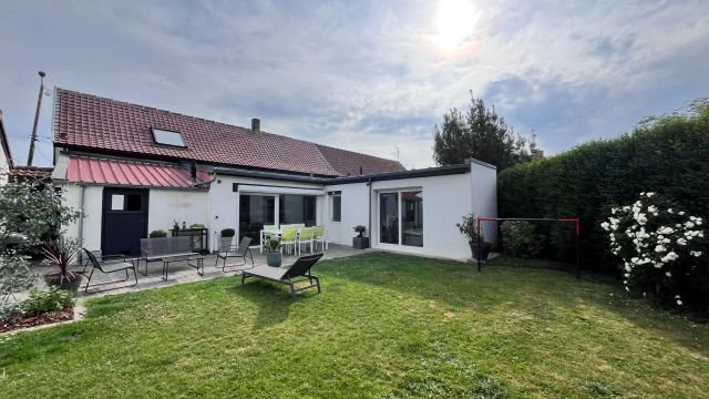 Charmante maison en semi plain pied au coeur du village n°6904